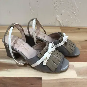 modello 프릴 달린 샌들 그레이 화이트