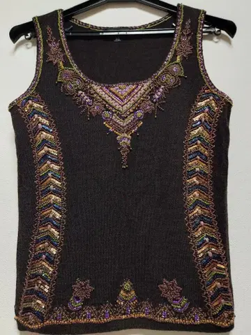 컨디션 최상 에포카 EPOCA 비쥬 비즈 슬리브리스 니트 40