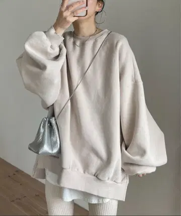 Wee9s 오스미츠키 슈퍼 오버 맨투맨 아이보리 롱