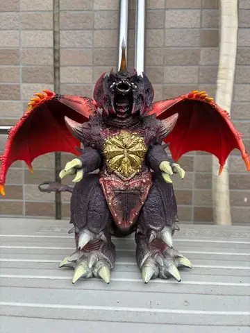 디스트로이어 소프트 비닐 개조 재도색 제품