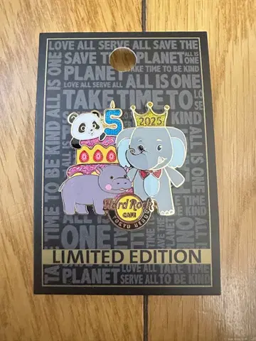 하드 록 카페 우에노 한정판 birthday elephant pin