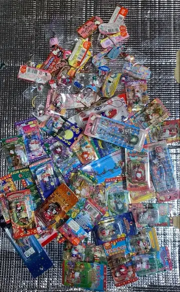 헬로키티 지역 한정 스트랩