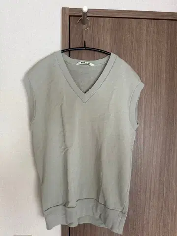 [ 론 헤르만 구매 ] AURALEE LIGHT FLOWY V넥 베스트