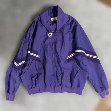 보라색 스트라이프 디자인 점퍼 나일론 자켓