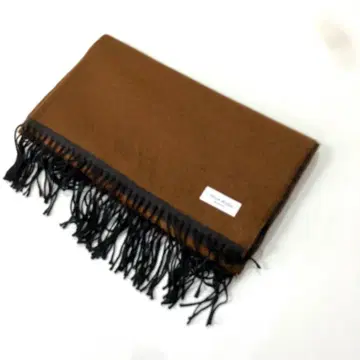 새상품 STELLA ROSSA 이탈리아제 스톨