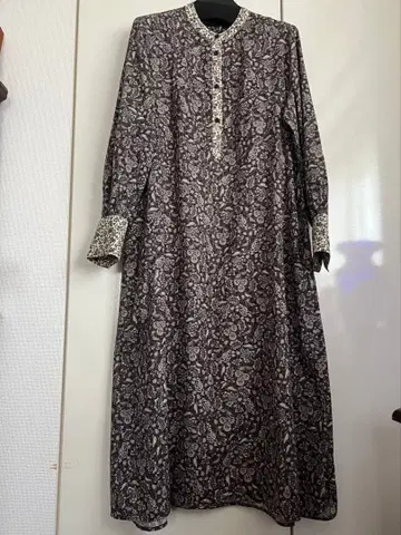 북유럽 생활 잡화점 꽃무늬 롱 드레스