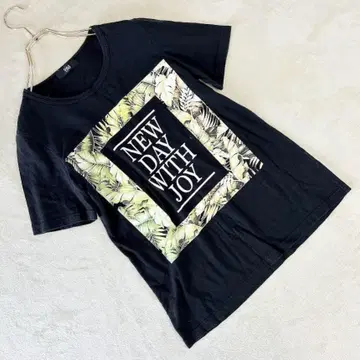 스마일랜드 로고 프린트 T셔츠 블랙 보태니컬 무늬 캐주얼