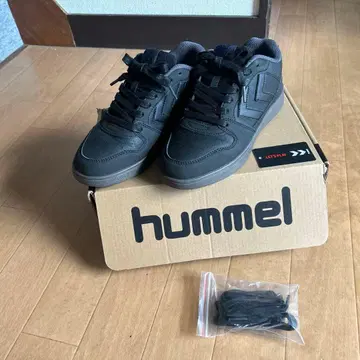 새상품급 hummel 스니커즈 (블랙) 23cm
