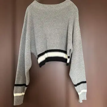 ROSEBUD 스트라이프 크롭 니트