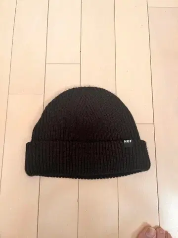 HUF 블랙 니트 모자