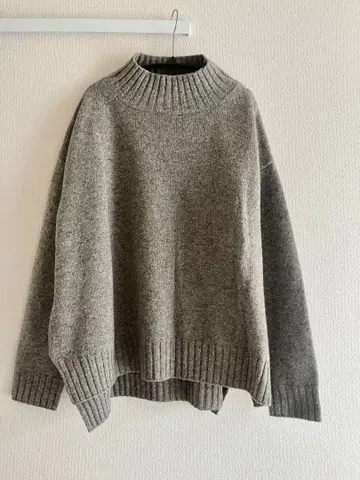 모크넥 니트 FLORENT 플로렌트