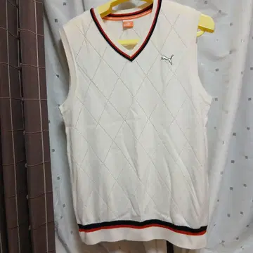 PUMA V넥 베스트 다이아몬드 패턴