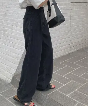 새상품 kirakirashop 스트레이트 배기 원턱 블랙 데님