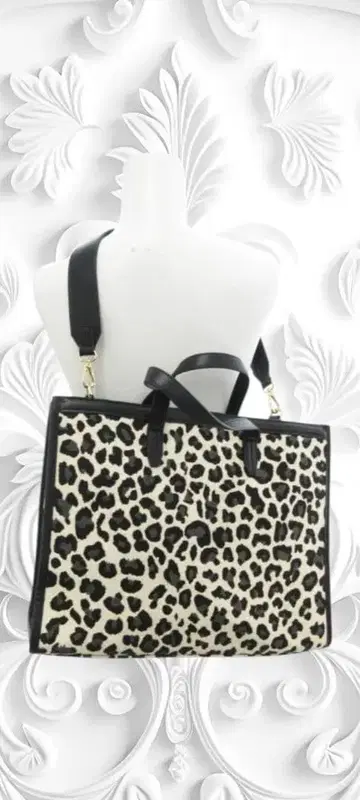 새상품급 레오파드 무늬 토트 숄더 2way 백 (어깨 벨트 포함)