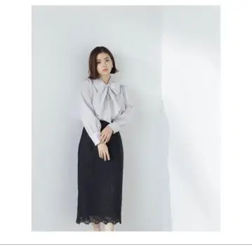 플라워 리프 레이스 타이트 스커트 24SS