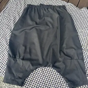 iroiro 풀오버와 사루엘 팬츠 세트입니다