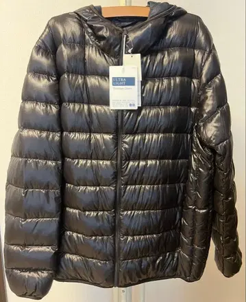 유니클로 프리미엄 다운 울트라 라이트 후드티 다크 브라운