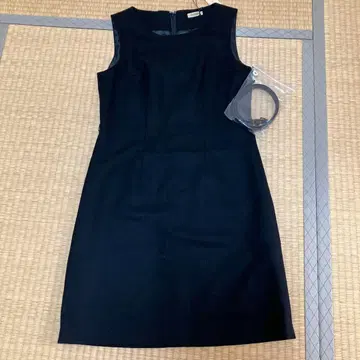 블랙 슬리브리스 원피스 38 사이즈