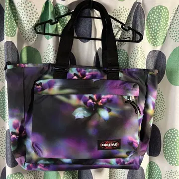 이스트팩 숄더백