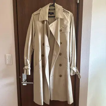 A.P.C. 베이지 트렌치코트 XS