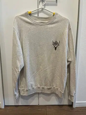 South2 West8 그레이 맨투맨 M