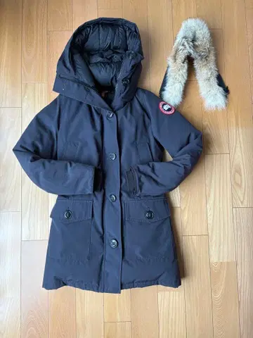 Canada Goose 블랙 다운 자켓