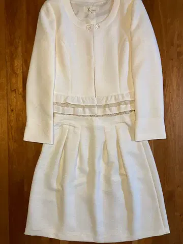 화이트 프릴 디자인 셋업 11호