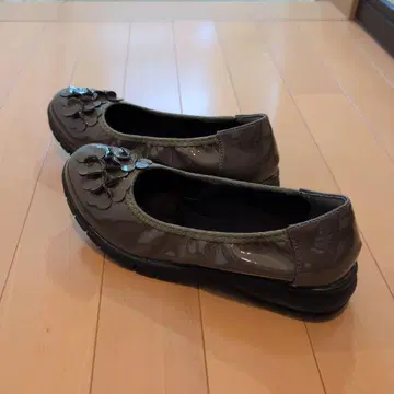 블랑코와르 초경량 우천 대응 플라워 펌프스