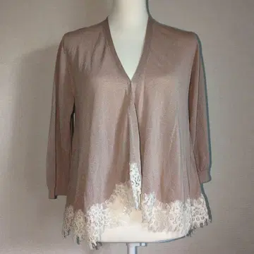 [ 미사용 ] 베이지 레이스 밑단 가디건