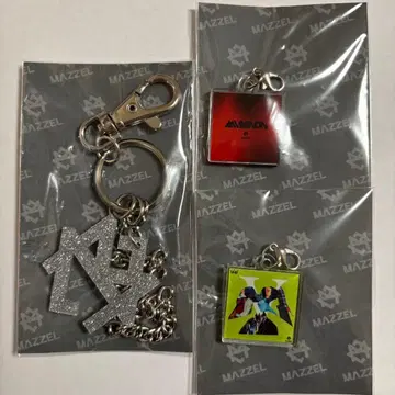 새상품 MAZZEL 키체인 자켓 참 MISSION Vivid