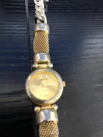 미사용품 골드 메쉬 밴딩 여성용 시계