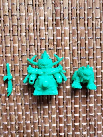 건담 지우개 마크 45 노랑 호랑이 지옹 그린 건담 캐릭터