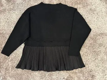 ELENDEEK 블랙 플리츠 니트 긴팔