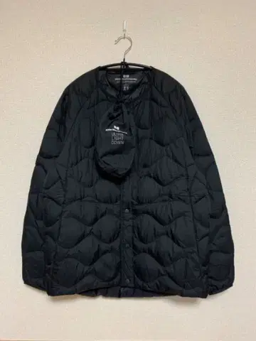 유니클로 화이트 마운티니어링 M 블랙 울트라 라이트 다운