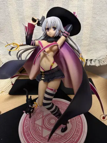 아야치 네네 1/7 스케일 피규어 아크릴 플레이트 포함