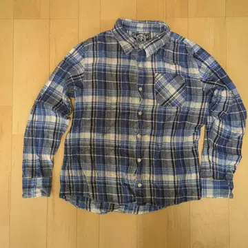 블루 계열 체크 무늬 긴팔 플란넬 셔츠