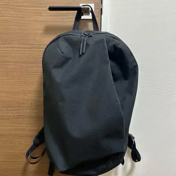 WEXLEY 블랙 백팩