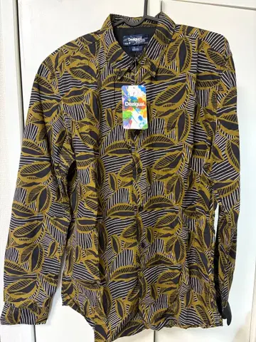 Desigual 슬림핏 잎 패턴 셔츠 M 사이즈