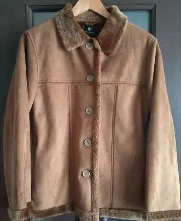 Milee McLean 브라운 무스탕 코트