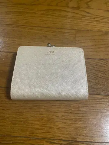 질스튜어트 이단 접이식 지갑 소가죽 가마구치 JSLW3AS1