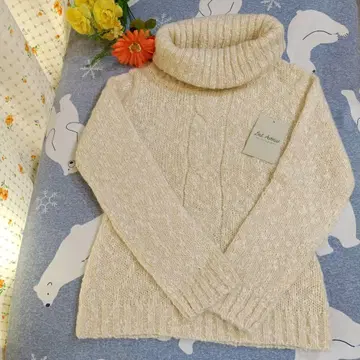 새상품급 터틀넥 라메 믹스 니트 스웨터 아이보리 L