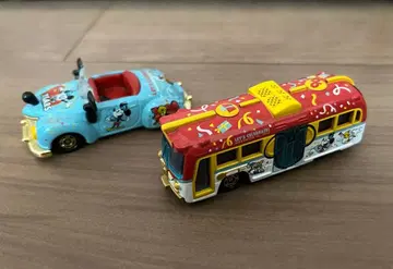 디즈니 토미카 90주년 한정판 로드스터 & 리조트 크루저