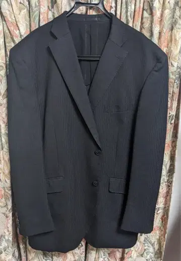 [ 가격 인하! ] 블랙 스트라이프 비즈니스 정장