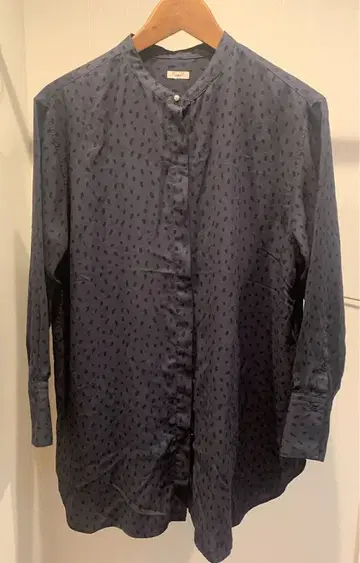 IENA 이에나 네이비 도트 무늬 긴팔 셔츠