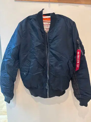 Hanes MA-1 플라이트 자켓 네이비