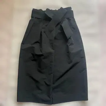 온워드 23구 무릎 아래 스커트 블랙