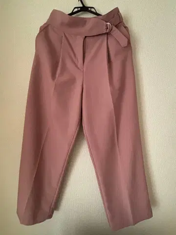 LAVANDA 우노 미사코 스트레이트 턱 와이드 팬츠