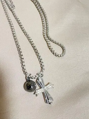 실버 크로스 펜던트 목걸이