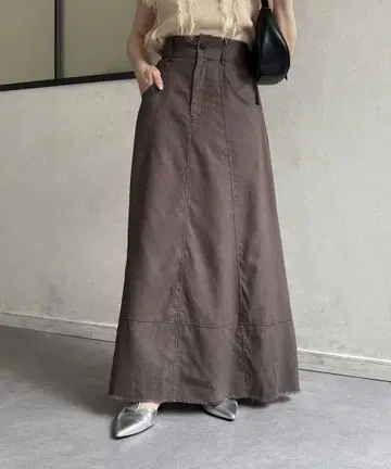 택 포함 새상품 Thevon. 제본 배색 스티치 하이웨스트 플레어 스커트