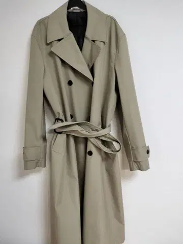 미사용급 ZARA 트렌치코트 XL 카키
